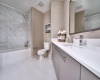 soaking tubs, 9-foot ceilings 