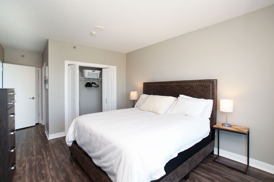 8025 N Bonhomme, Clayton, Missouri, United States 63105, ,Apartment,Furnished,Clayton on the Park,N Bonhomme,1372