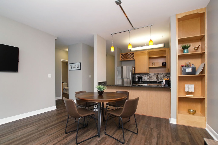 8025 N Bonhomme, Clayton, Missouri, United States 63105, ,Apartment,Furnished,Clayton on the Park,N Bonhomme,1372